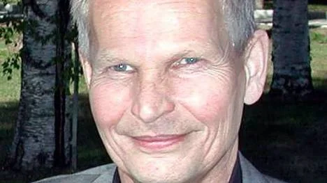 Hans Rolfs betalade igen 200 000 kronor i september men Bodens kommun anser att han ska betala tillbaka ytterligare över 300 000 kronor. FOTO: LENA LEFFLER