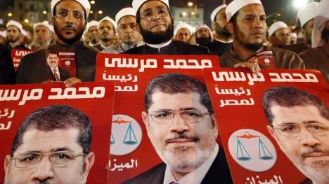 Muslimska Brödraskapets kandidat Muhammad Mursi fick 25 procent i den första valomgången i presidentvalet i Egypten. Nästa omgång hålls 16-17 juni.