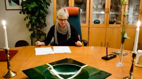 Vigselförrättare Margareta Bladfors-Eriksson tycker det är spännande att viga ett ungt par med hela livet framför sig. FOTO: Pia Hanzi