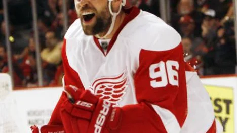 Det är hög tid att nämna Tomas Holmströms namn i rätt sammanhang", skriver NSDs krönikör Johan Håkansson och fortsätter:. "Det är dags att en gång för alla ge honom den respekt han förtjänar. För mig är han en av Norrbottens största idrottare genom tiderna - kanske den allra största.