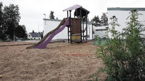 Lekparken i Överkalix centrum där den psykiskt sjuka flickan misshandlade en femåring.FOTO: Maria Engström-Andersson
