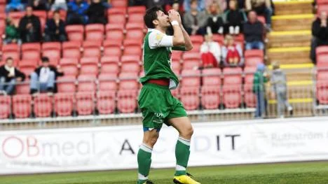 Nu är situationen ytterst allvarlig för Nedim Hiros och Bodens BK. Förluster och skador gör att kontraktet är i stor fara. Foto: Maria Ekman