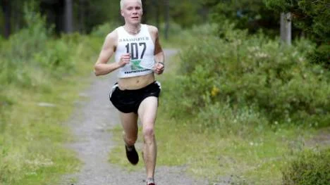 En skada i vaden har hållt Tobias Lustig borta från tävlandet. Men när han äntligen fick göra come back blev det seger direkt i Marknadsluffen. foto: maria unga