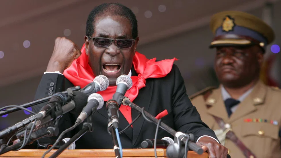 Robert Mugabe. Gammal svensk kelgris som fått miljarder i bistånd av SIDA.