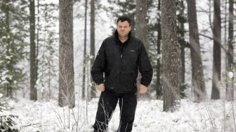 Mats Blomqvist rasar över att politikerna i byggnadsnämnden nekar honom att bygga på en tomt som avstyckades i början av 1990-talet. Nu ska jag riva upp himmel och jord, säger han.FOTO: Pär Bäckström