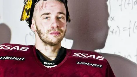 Målvaktsprofessor? David Rautio håller                           absolut svensk toppklass när det kommer till hans tekniska skolning.