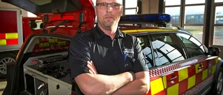 Rökdykare försvann i lägenhetsbrand