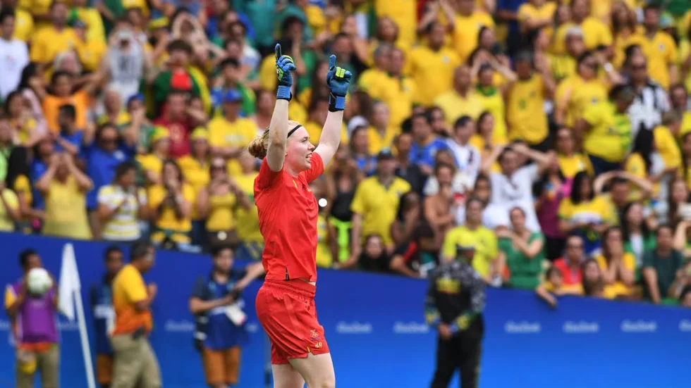 Målvakten Hedvig Lindahl blev hjälte.