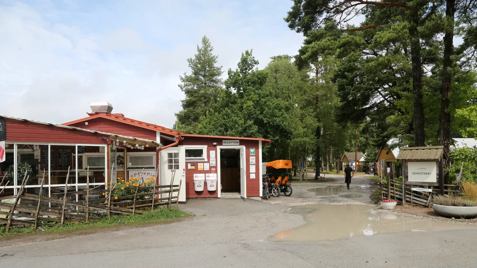 Regionen har startat ett ärende för att utreda om Ljugarns camping bedriver delar av sin campingverksamhet utan bygglov.