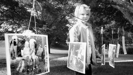 Kul. Vera Edmundsson är med i Frilluftsfrämjandet. Hon tycker mycket om att vara ute. Bäst gillar hon att klättra i träd.