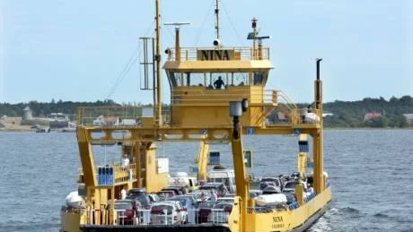 När slutar färjorna gå för att det finns en bro till Fårö? Utan politiskt tryck händer inget. Vem tar initiativet till en Fåröbro?