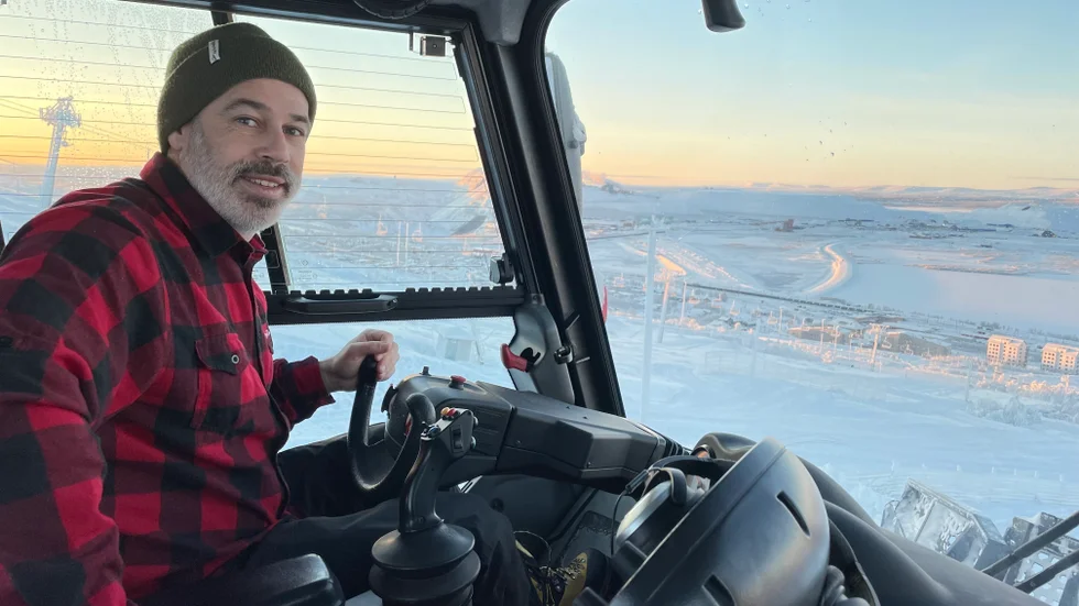 "Det är unikt det man har i Kiruna", säger Anders Forsell, som har byggt hopp och parker i OS och i världscup-sammanhang. 