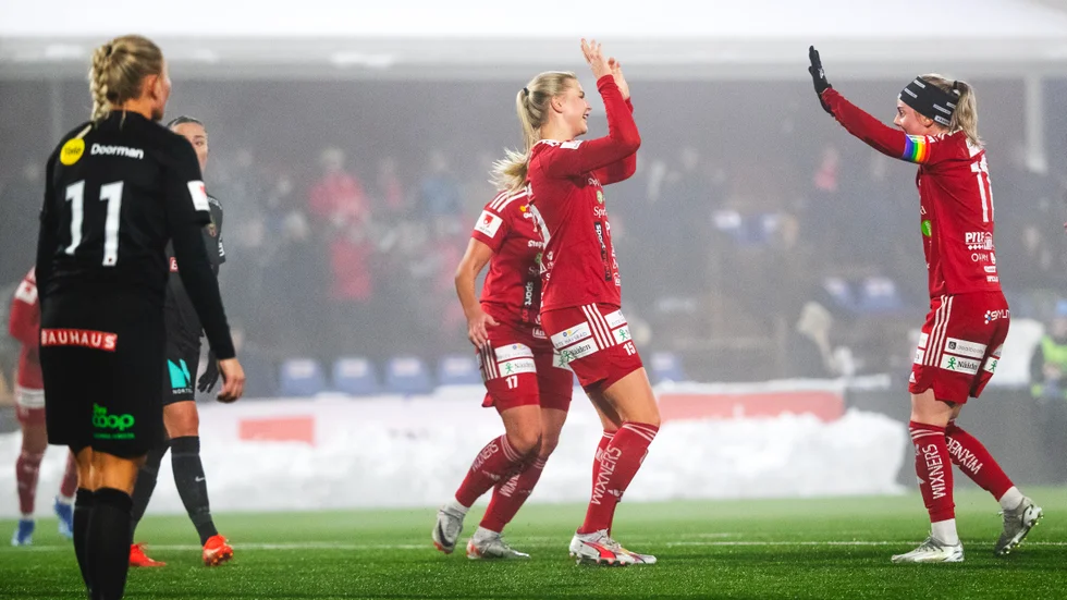 Ellen Löfqvist gjorde Piteås 2–0-mål. Hennes andra fullträff för säsongen. 