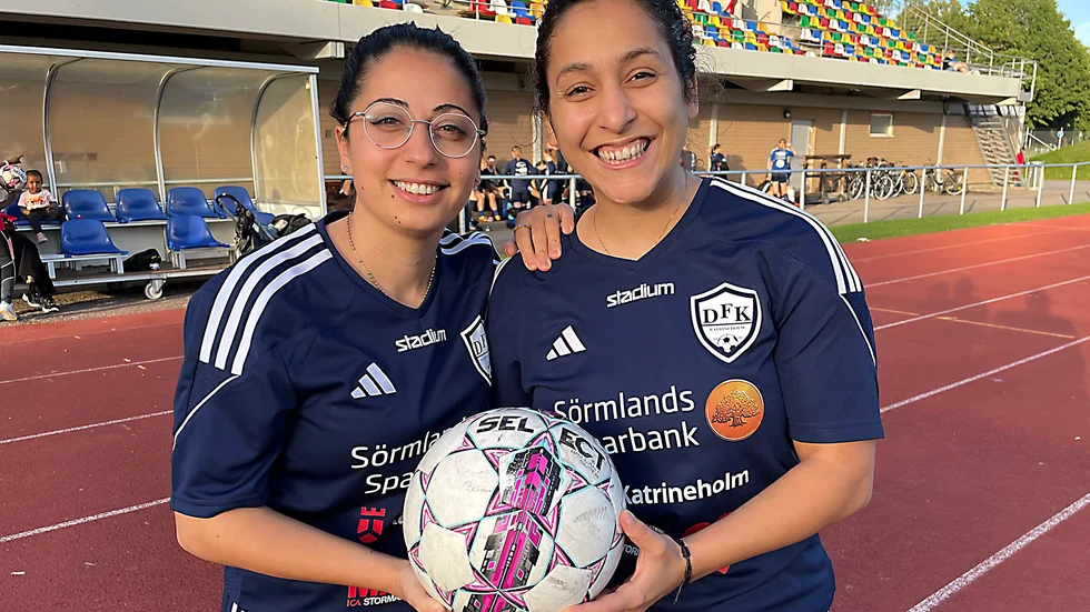 Två nya ansikten i DFK Katrineholm, Ayah Alkhatib och Wafa Bannoura,