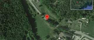 Singelolycka med en personbil på väg 53