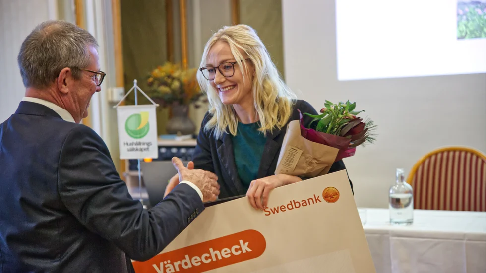 Frida Thomsson från När fick priset Årets Unga Lantbrukare. "Jag är jätteglad", säger hon.
