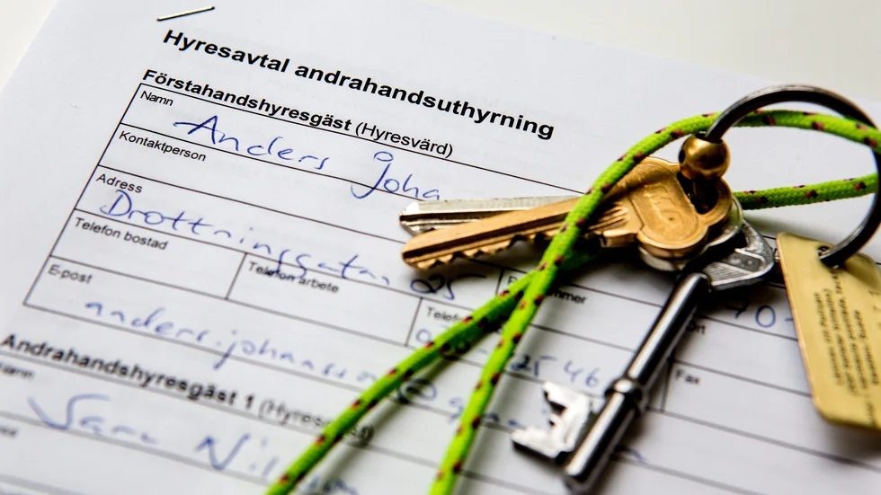 35 procent av alla unga vuxna tvekar inför att bilda familj på grund av läget på bostadsmarknaden, enligt Hyresgästföreningens rapport.