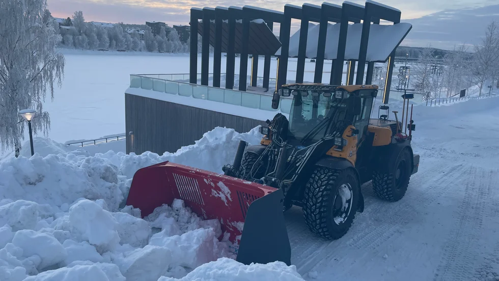 I Skellefteå dumpas ingen snö i älven, enligt Thomas Lundgren, chef på enheten för gator och parker på Skellefteå kommun.