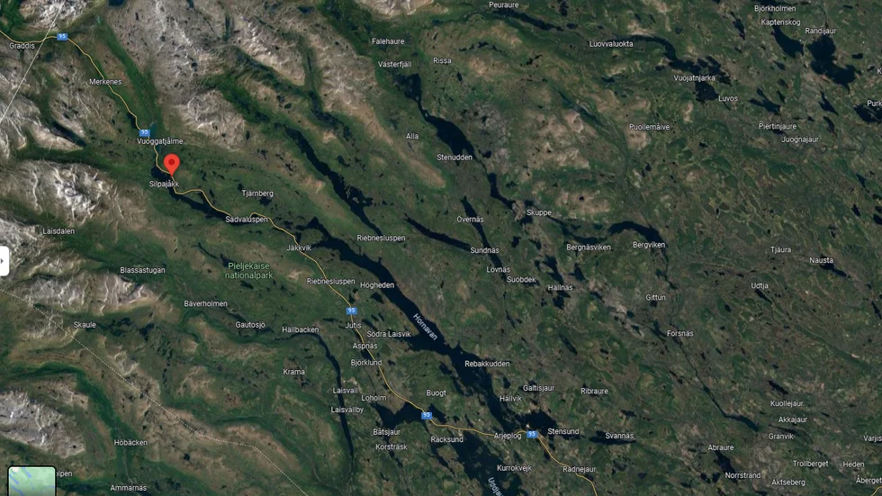 Karta: Olyckan har inträffat på väg 95 i Arjeplog fjäll.