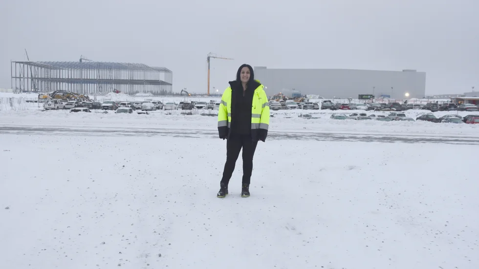 Noran Silva, anställd vid Novo Energi i Göteborg, gör sina första 18 månader vid Northvolt Ett i Skellefteå genom ett utbytesprogram.