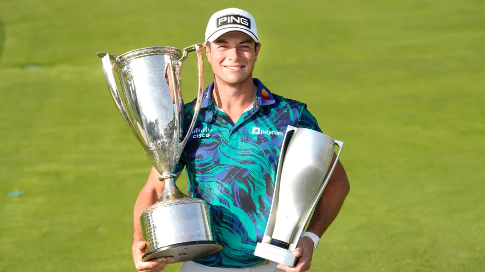 Viktor Hovland satte nytt banrekord vann den andra turneringen i PGA-slutspelet.