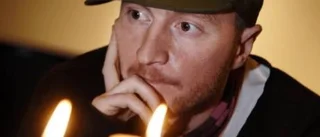 Deppigt, Daniel