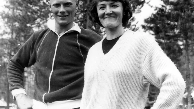 Duo. En ung Kurt tränade ofta tillsammans med en samtida idrottsprofilen Hildur Hellman. En inlandstjej som senare tog SM-medalj i både skidor och friidrott.