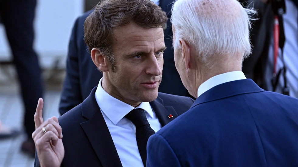 Flera ledare, däribland USA:s president Joe Biden och Frankrikes president Emmanuel Macron, har talat i telefon, uppger Vita huset.