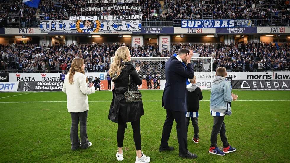Marcus Berg tillsammans med familjen.