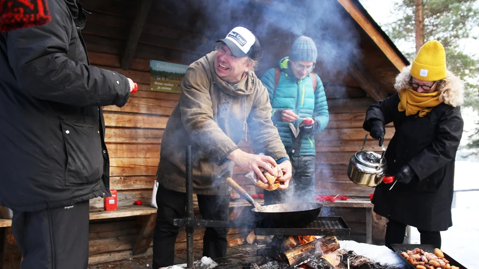 "Jag försöker använda myren som verktyg för livet, både personligt och med berättelser jag fått höra", säger Björn Ylipää om sin bok "Myröga".