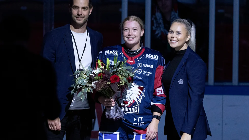 Madelen Haug Hansen firades före matchen.