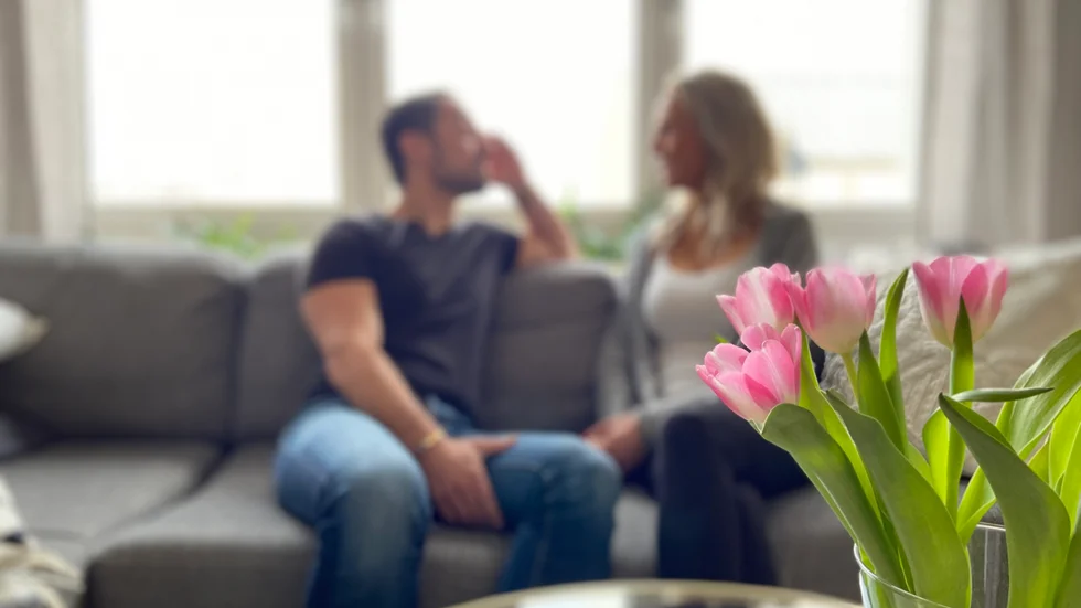 Poyan Sandnell och Malin Engström gillar att göra allt tillsammans. "Vi gillar att göra samma saker, resa, hitta på galna och spontana saker ihop". 