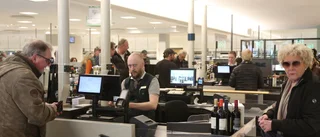 Sänkt skatt på bensin och slutet för papperskvitton?