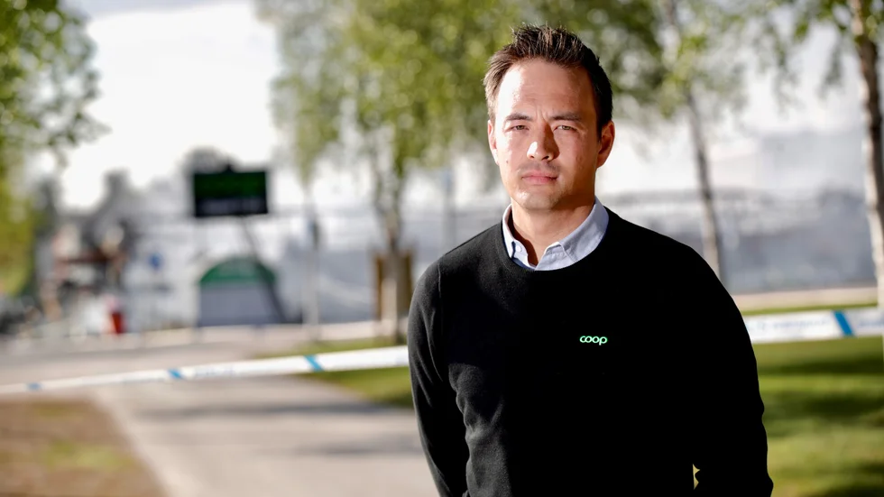 Nyligen tillträdde Tomas Hansson som vd för Coop Norrbotten. Under tisdagen var han på plats i Arvidsjaur för att ta hand om de 30-talet anställda som jobbar i butiken. "Det är så klart en jättetragisk händelse".