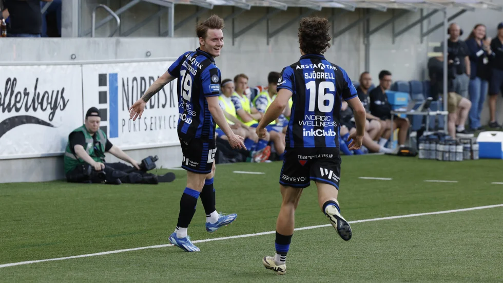 Noel Milleskog och Herman Sjögrell gjorde många Siriussupportrar glada den här torsdagskvällen på Studenternas.