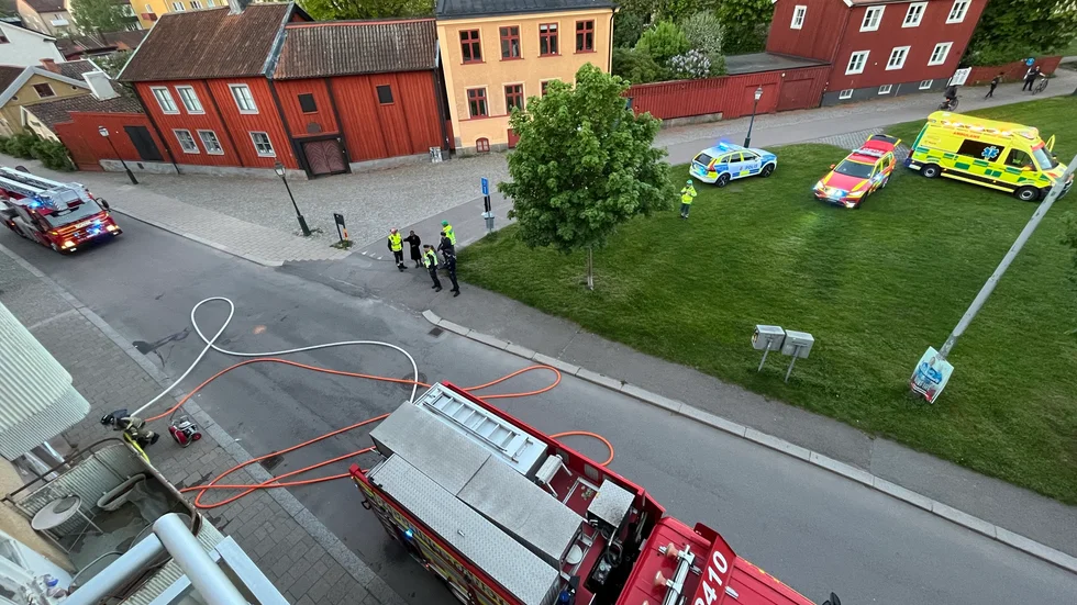 Natten mot lördag bröt en brand i en källare ut på Hunnebergsgatan.