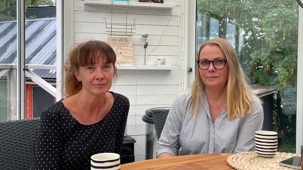 Cathrin Vinge, 45, arbetar som gymnasielärare, och Katti Svedberg, 57, är säljare. 