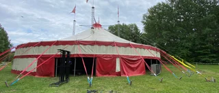 Här bygger Stadsteatern tält i Gottsunda
