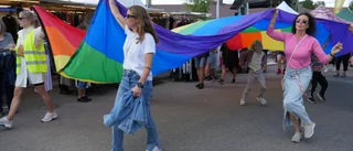 Bildextra: Pride fyllde tio och talaren rördes till tårar 