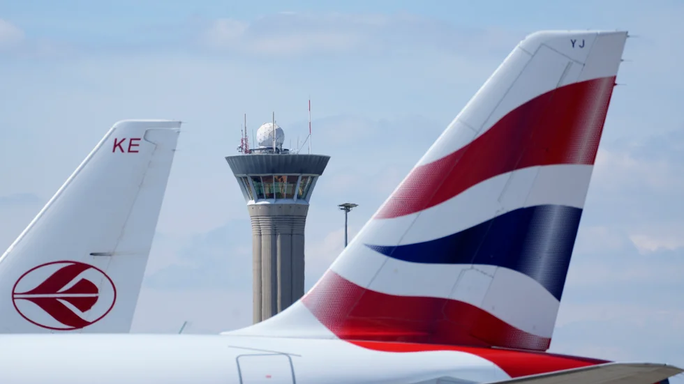 Flygplatsen Charles de Gaulle är en av två Parisflygplatser där det planeras strejk veckan före sommar-OS. Arkivbild.