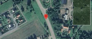 Stillastående lastbil på väg 919 - problem i trafiken