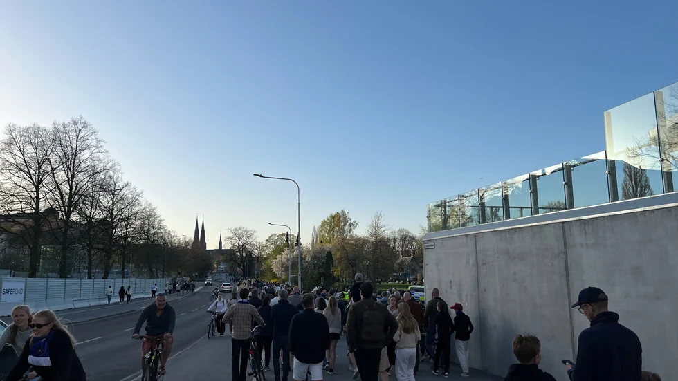Åskådare lämnar Studenternas "den vanliga vägen" efter Sirius förlust mot Häcken.