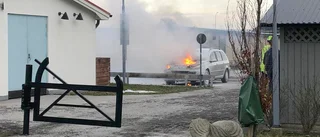 Brinnande bil i norra Visby – oklara omständigheter