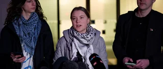 Trotsig Greta Thunberg vid domstol i London