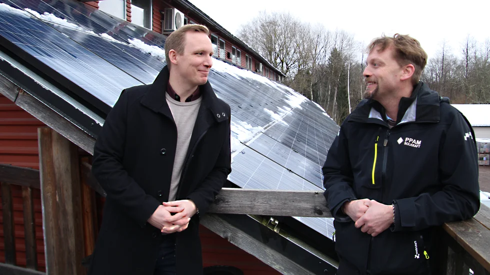 Under 2024 minskade försäljningen kraftigt och nu är PPAM Solkraft försatt i konkurs. Den här bilden togs för ett knappt år sedan, när PPAM köpte Veosol. Johan Ingvarsson (t v) tog då över vd-posten från Andreas Molin (t h).