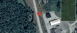Oljeutsläpp på vägen stör trafiken på väg 32