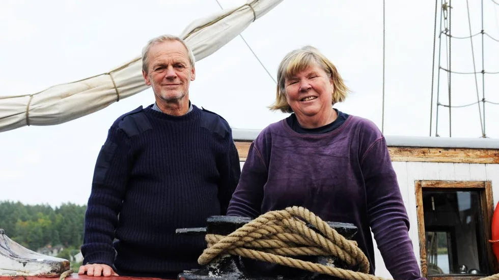 Lång tjänst. Under flera decennier har Egil och Kerstin Bergström arbetat med fartygen Vega och Linnéa. Nu görs ett sista (?) försök att få samhället att skapa en stabil ekonomisk grund så att verksamheten kan leva vidare.