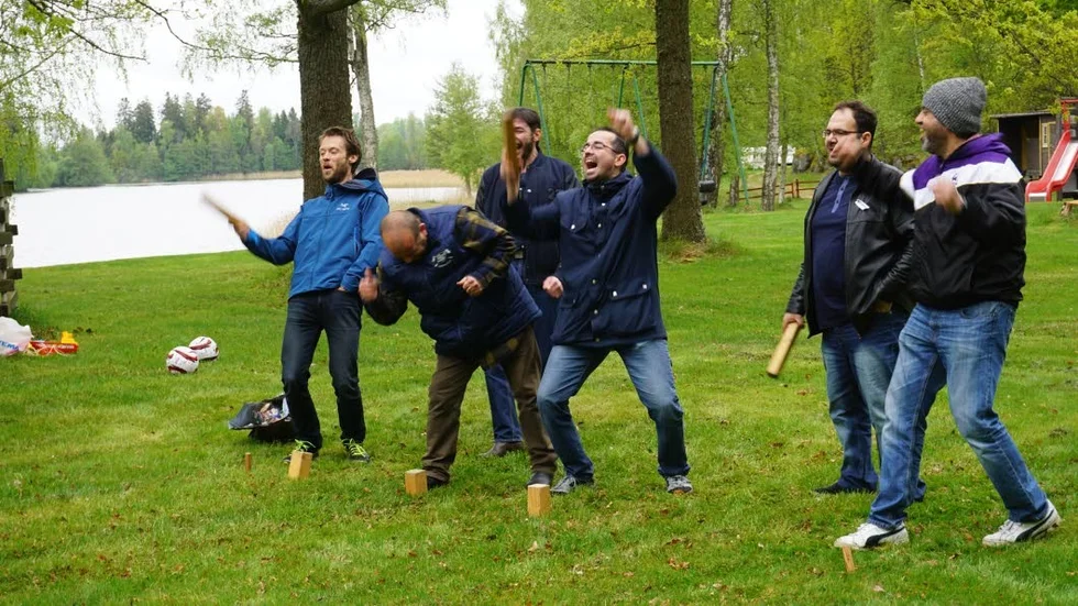 Segerjubel. Kubbspelet väckte engagemang.