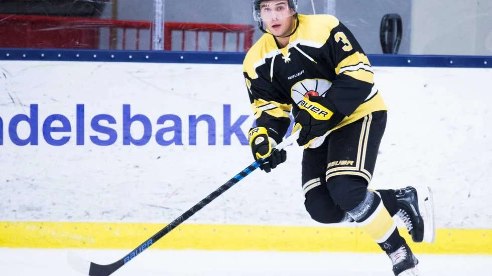 Jacob Hansson Geidon har kontrakt även nästa säsong.