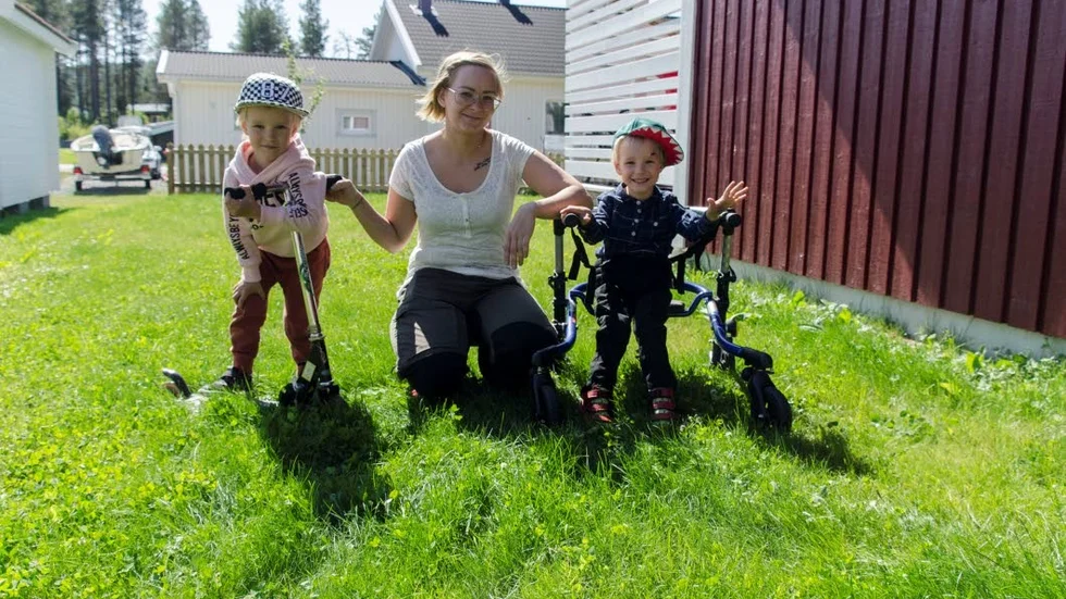 Elliot Karlssons upplevelse av att inte kunna nyttja den nya lekparken berörde ferieungdomarna.